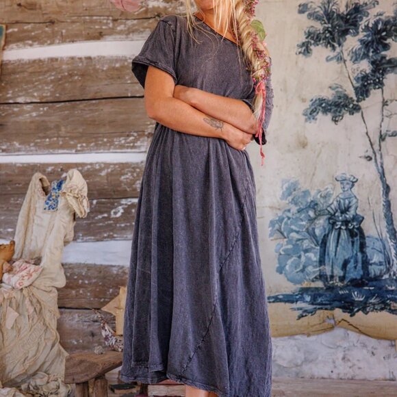 Magnolia Pearl Boyfriend Tee Dress New - Picture 1 of 5